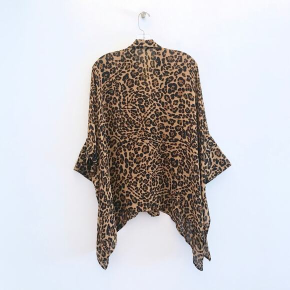 GUCCI Leopard Cheetah Print Silk Cape Shirt 38 - Picture 5 of 8